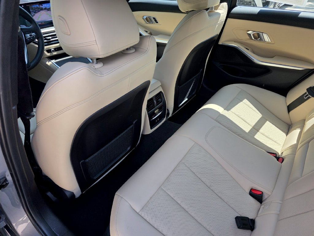 Certified 2023 BMW 330i xDrive Sedan AWD/4WD image 14