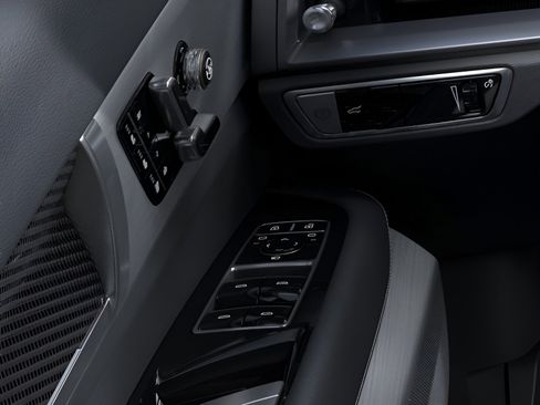 New 2026 Cadillac Vistiq Luxury w/ LPO, Floor Liner Package image 22