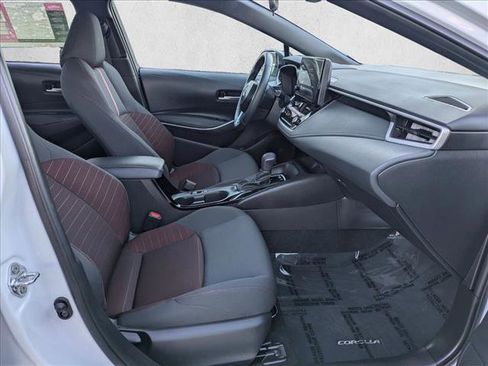 Certified 2025 Toyota Corolla SE image 20