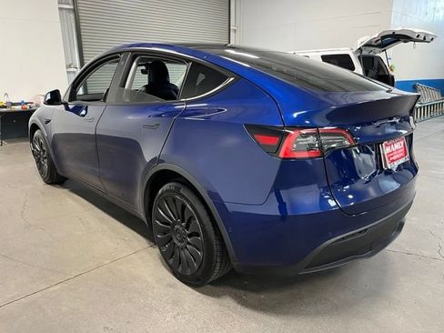 Used 2021 Tesla Model Y Long Range AWD/4WD image 5