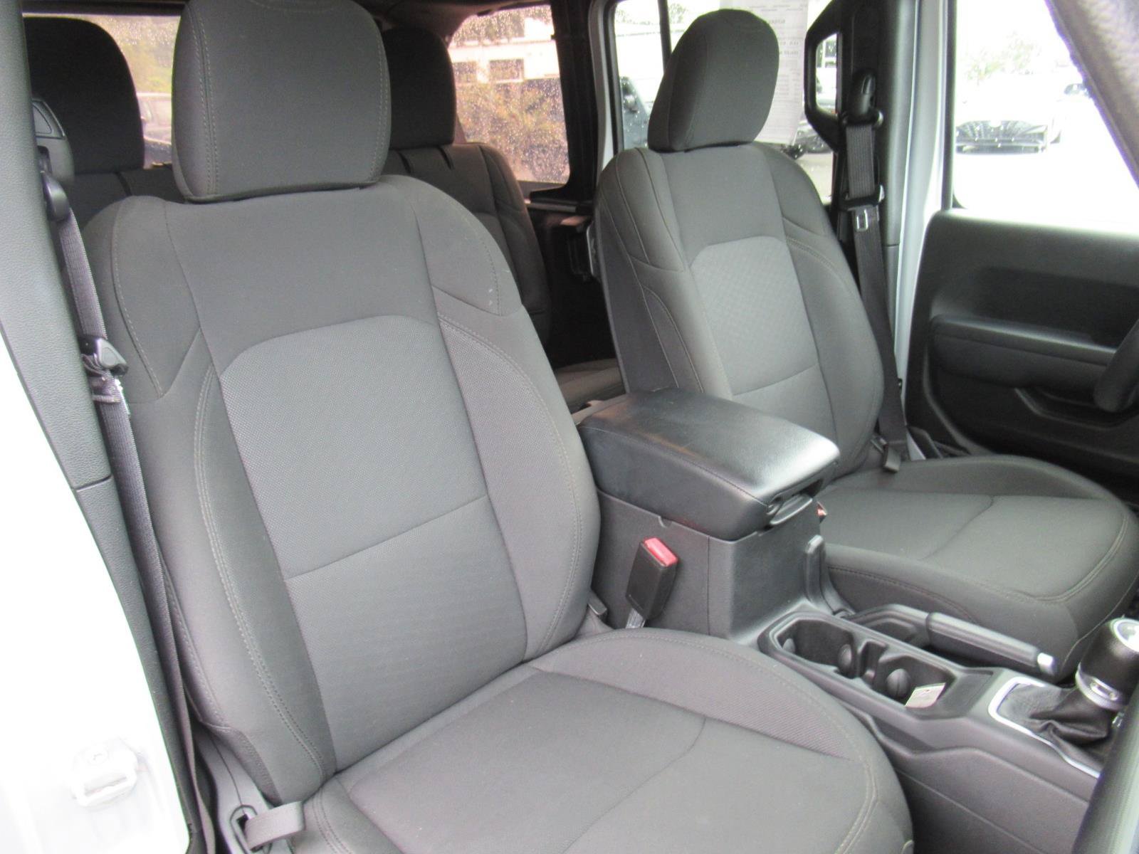 Used 2022 Jeep Wrangler Unlimited Sport AWD/4WD image 8