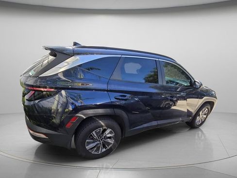 Used 2023 Hyundai Tucson Blue w/ Cargo Package AWD/4WD image 5