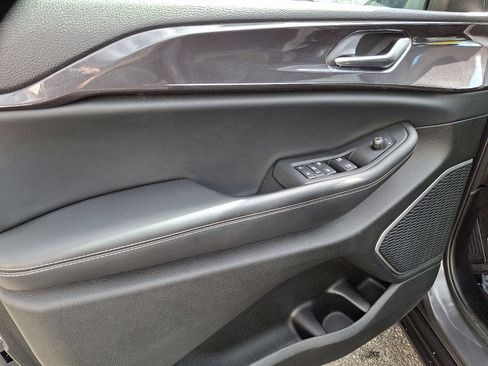 Certified 2022 Jeep Grand Cherokee L Laredo w/ Luxury Tech Group I image 12