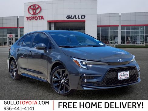 Certified 2026 Toyota Corolla SE FWD image 1