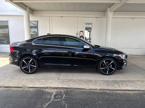 Used 2016 Volvo S60 T6 R-Design w/ Convenience Package AWD/4WD image 4