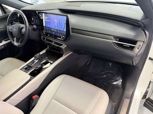 Used 2024 Lexus RX 350 Premium w/ Cold Area Package FWD image 27