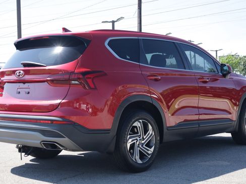 Used 2023 Hyundai Santa Fe SE FWD image 4