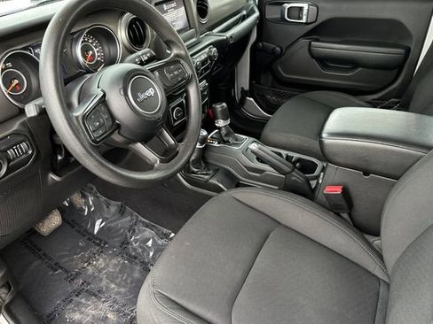 Certified 2022 Jeep Gladiator Sport image 10