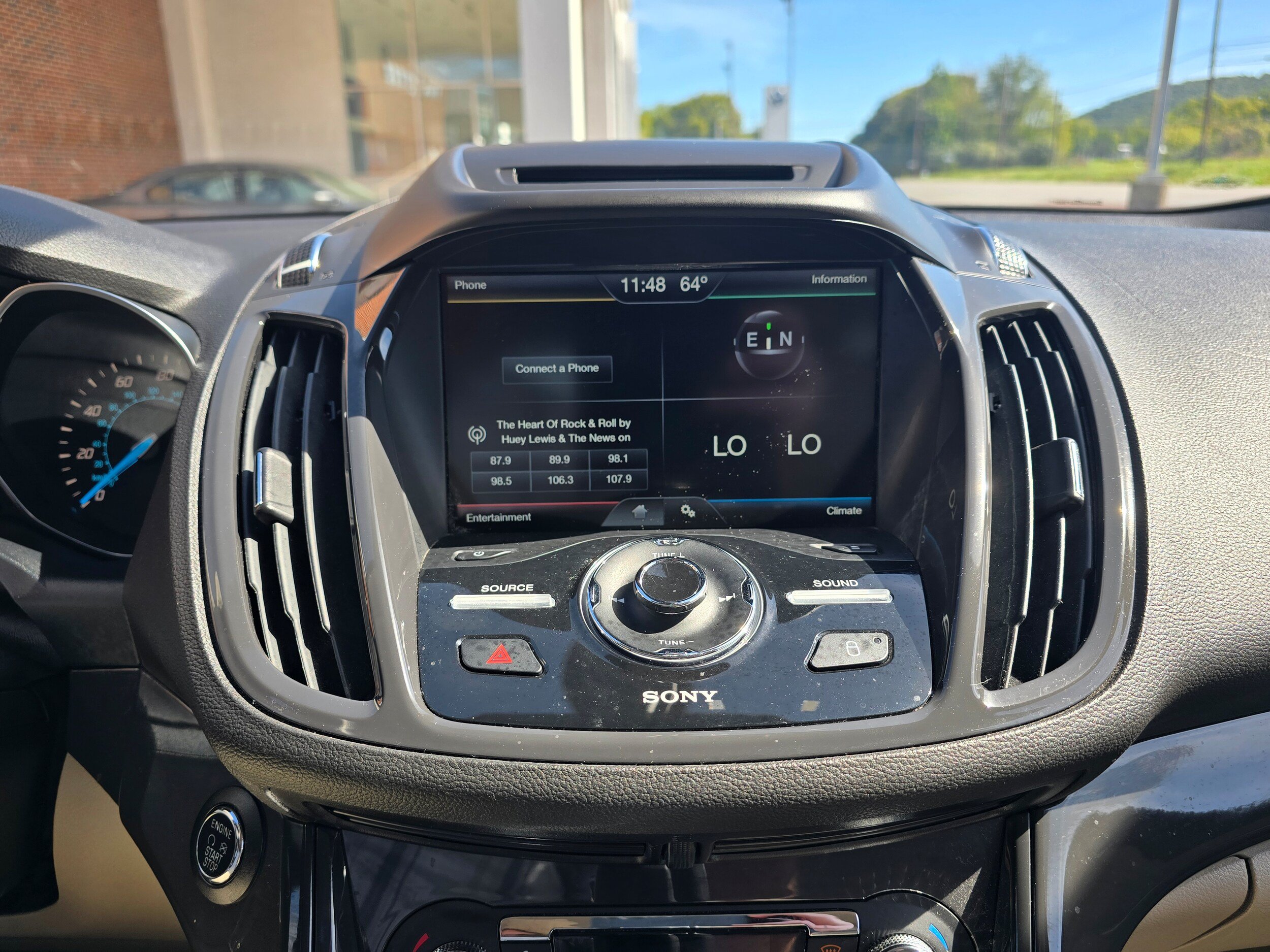 Used 2014 Ford Escape Titanium AWD/4WD image 17