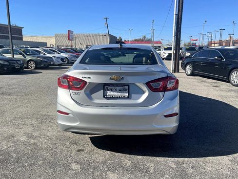Used 2019 Chevrolet Cruze LS image 7