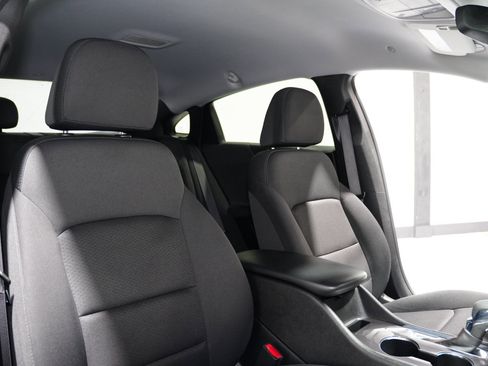 Used 2021 Chevrolet Malibu RS image 14