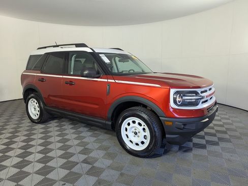 Used 2023 Ford Bronco Sport Heritage w/ Heritage Convenience Package image 2