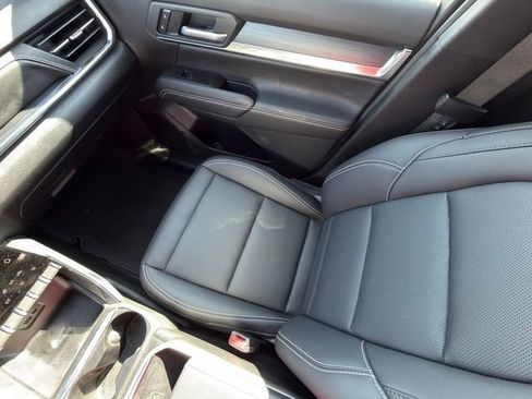 Used 2025 GMC Terrain Elevation w/ Elevation Premium Package AWD/4WD image 6