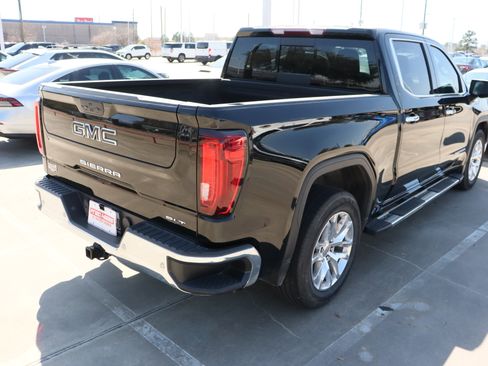 Used 2022 GMC Sierra 1500 SLT image 9