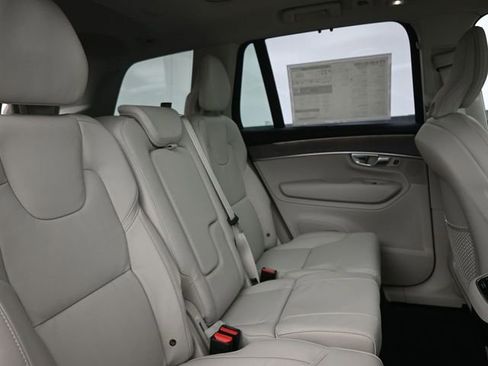 New 2026 Volvo XC90 B6 Ultra w/ Protection Package image 34