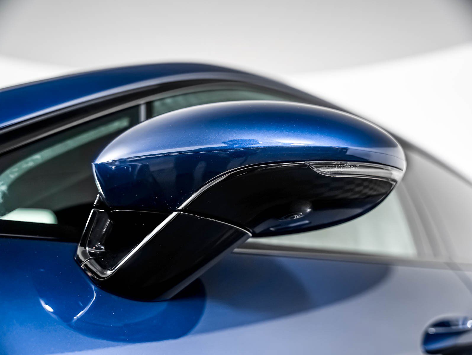 Certified 2023 Porsche Panamera 4 AWD/4WD image 33