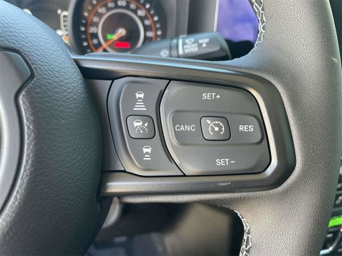 New 2025 Jeep Gladiator Rubicon w/ Convenience Group image 15