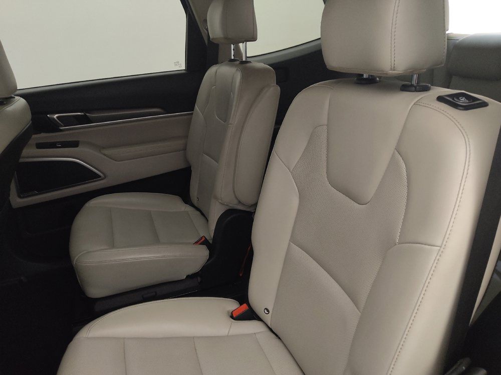 Used 2021 Kia Telluride S FWD image 18