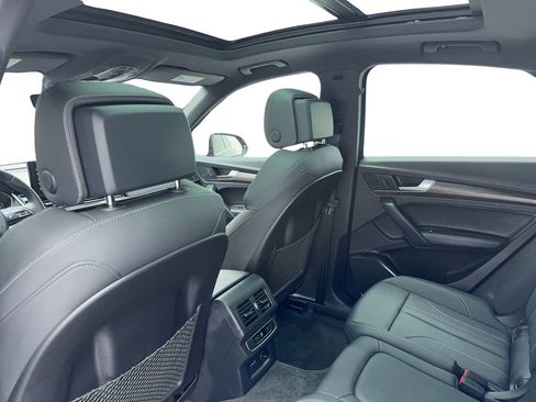 Used 2024 Audi Q5 2.0T Premium w/ Convenience Package image 41