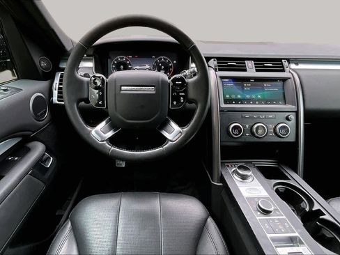 Used 2020 Land Rover Discovery Landmark AWD/4WD image 6