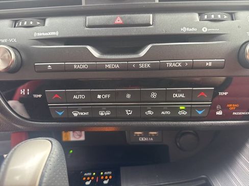 Used 2022 Lexus RX 450h F Sport image 28