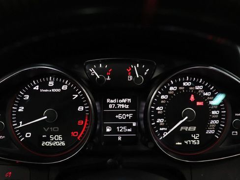 Used 2011 Audi R8 V10 image 32