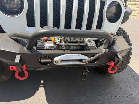 Used 2021 Jeep Wrangler Sport AWD/4WD image 29