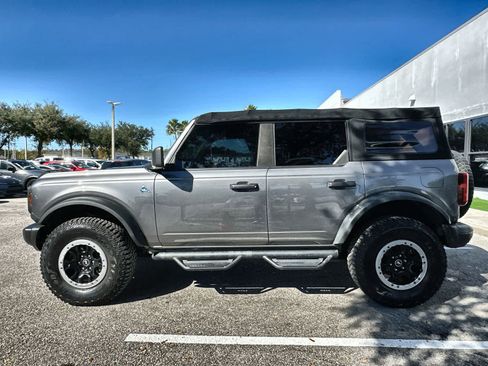 Used 2022 Ford Bronco Black Diamond w/ Sasquatch Package AWD/4WD image 3