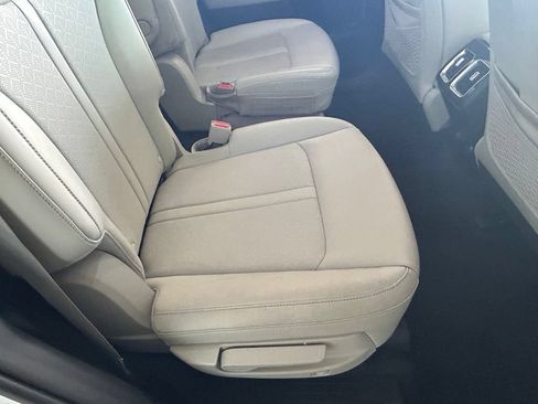 Used 2023 Kia Sorento FWD image 46