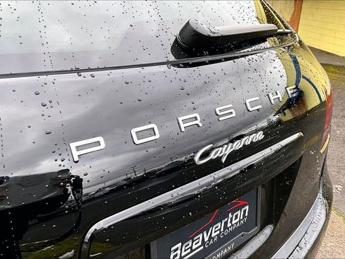 Used 2014 Porsche Cayenne Platinum Edition image 11