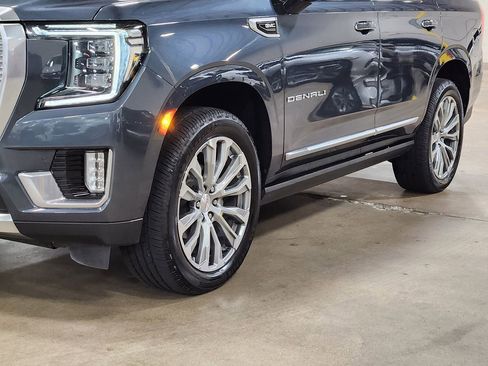 Used 2021 GMC Yukon Denali w/ Denali Premium Package AWD/4WD image 17
