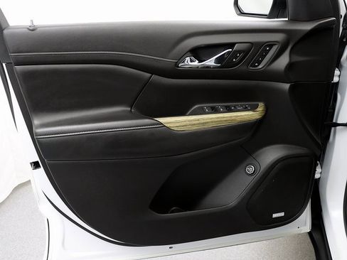 Used 2019 GMC Acadia Denali w/ Technology Package image 25