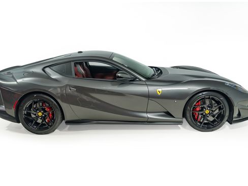 Certified 2019 Ferrari 812 Superfast RWD image 10
