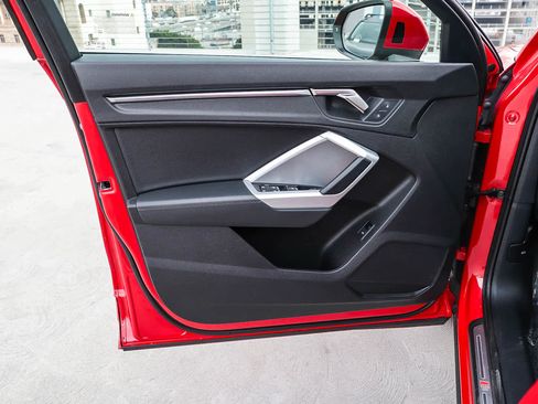 Used 2023 Audi Q3 2.0T Premium w/ 19" Wheel Package image 31