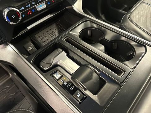 Certified 2025 Ford F150 Platinum w/ FX4 Off-Road Package image 46