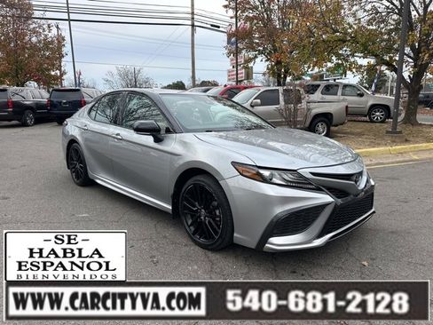 Used 2021 Toyota Camry XSE image 1