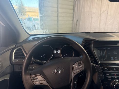 Used 2017 Hyundai Santa Fe Sport w/ 2.4L Tech Package 04 image 21