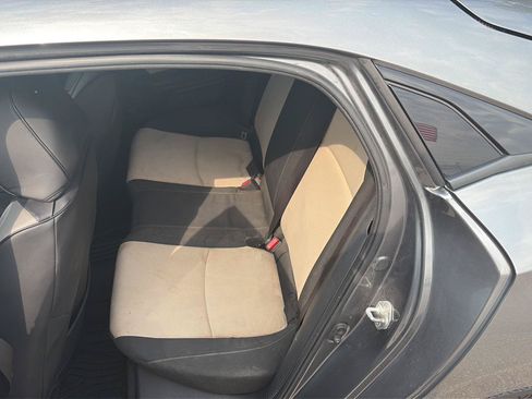 Used 2018 Honda Civic Sport image 11