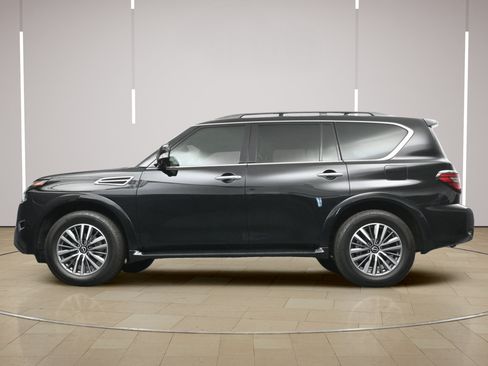 Certified 2023 Nissan Armada SL w/ Cargo Package AWD/4WD image 33