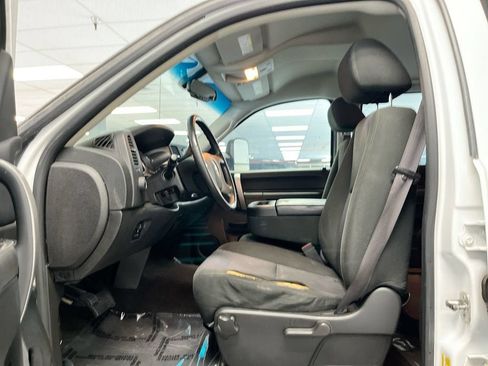 Used 2012 Chevrolet Silverado 2500 LT w/ Convenience Package AWD/4WD image 13