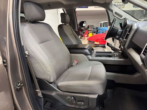 Used 2016 Ford F150 XLT w/ Equipment Group 302A Luxury RWD image 36