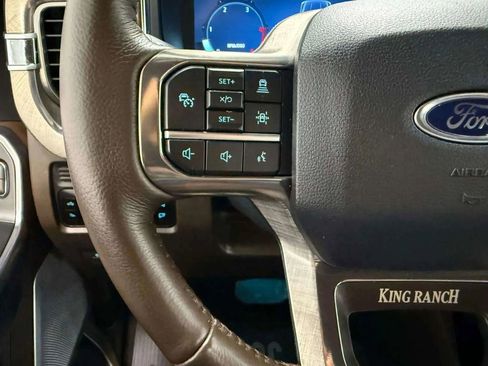 Used 2025 Ford F250 King Ranch w/ Chrome Package image 32