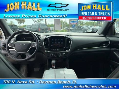 Used 2023 Chevrolet Traverse RS AWD/4WD image 27