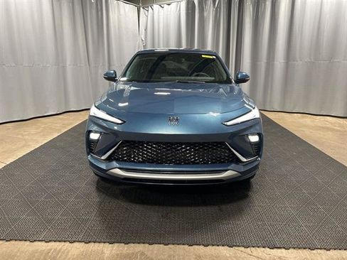 New 2025 Buick Envista Avenir image 9