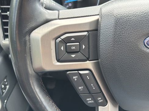 Used 2022 Ford F350 Platinum AWD/4WD image 25