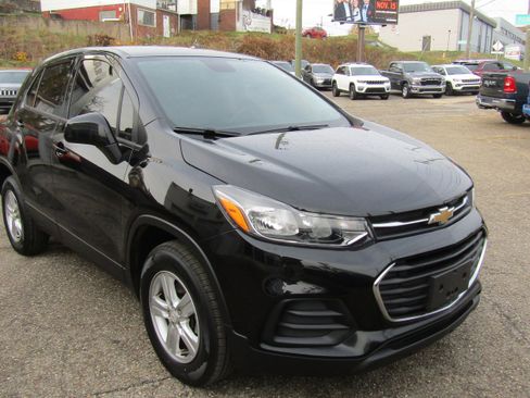 Used 2020 Chevrolet Trax LS image 7