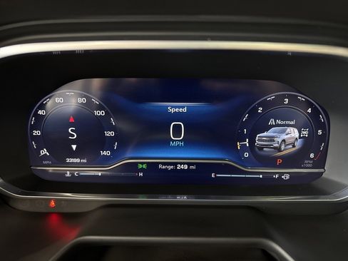 Used 2023 Chevrolet Tahoe Z71 w/ Luxury Package image 21