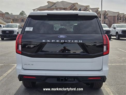 New 2026 Ford Expedition Active image 10