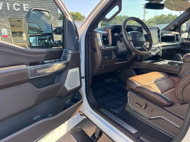 Used 2025 Ford F250 King Ranch w/ Chrome Package AWD/4WD image 16