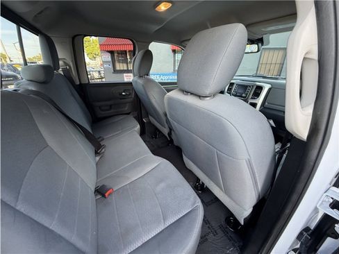 Used 2016 RAM 1500 Classic SLT image 24